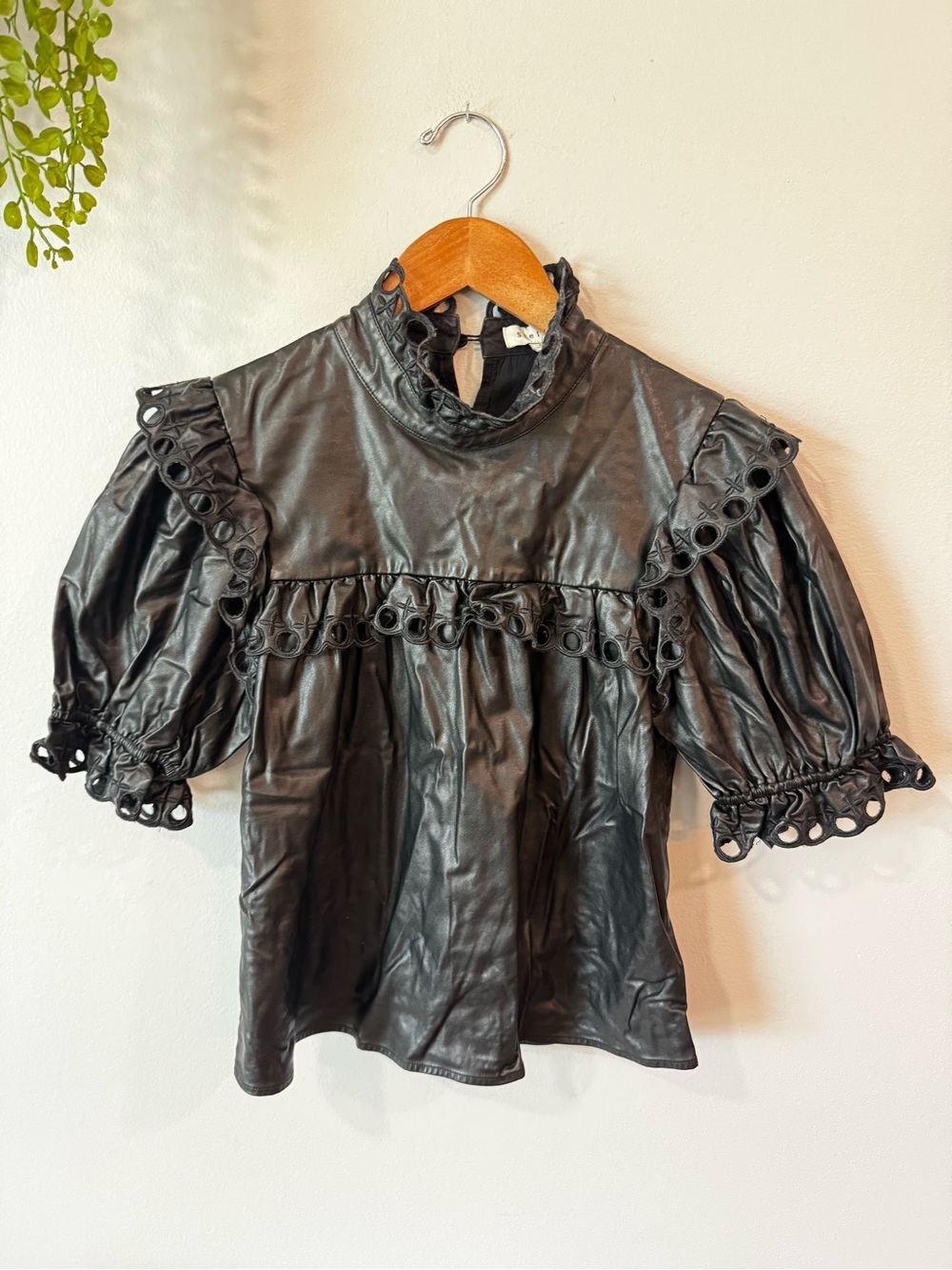 Stellah Black Puff-Sleeve Faux Leather Blouse Sz M